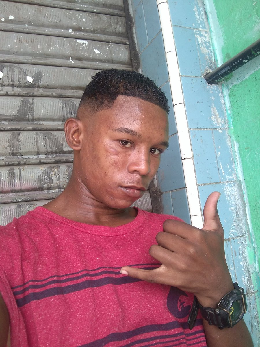 Thzinhosucessad's tweet photo. Avista o thzinho quebradeira na #Sucessada #Do Barata pau quebra muito firma avista https://t.co/au7nXMJMfz