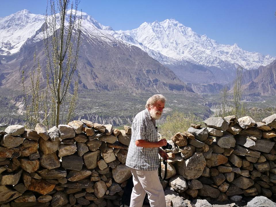 HunzavalleyPk's tweet photo. 74 years old young scotish man and a brave Korean lady- Hiking to Ulter Meadow #HunzaValley with Essakhan Hunzai
PC # Essakhan (Our Team Member & Mountain Guide)
#Travel #Trekking #Hiking #Climbing #Mountains #GilgitBaltistan #karakorumRange #Himalayas #HinduKush
#adventure https://t.co/msj5JrtW4H