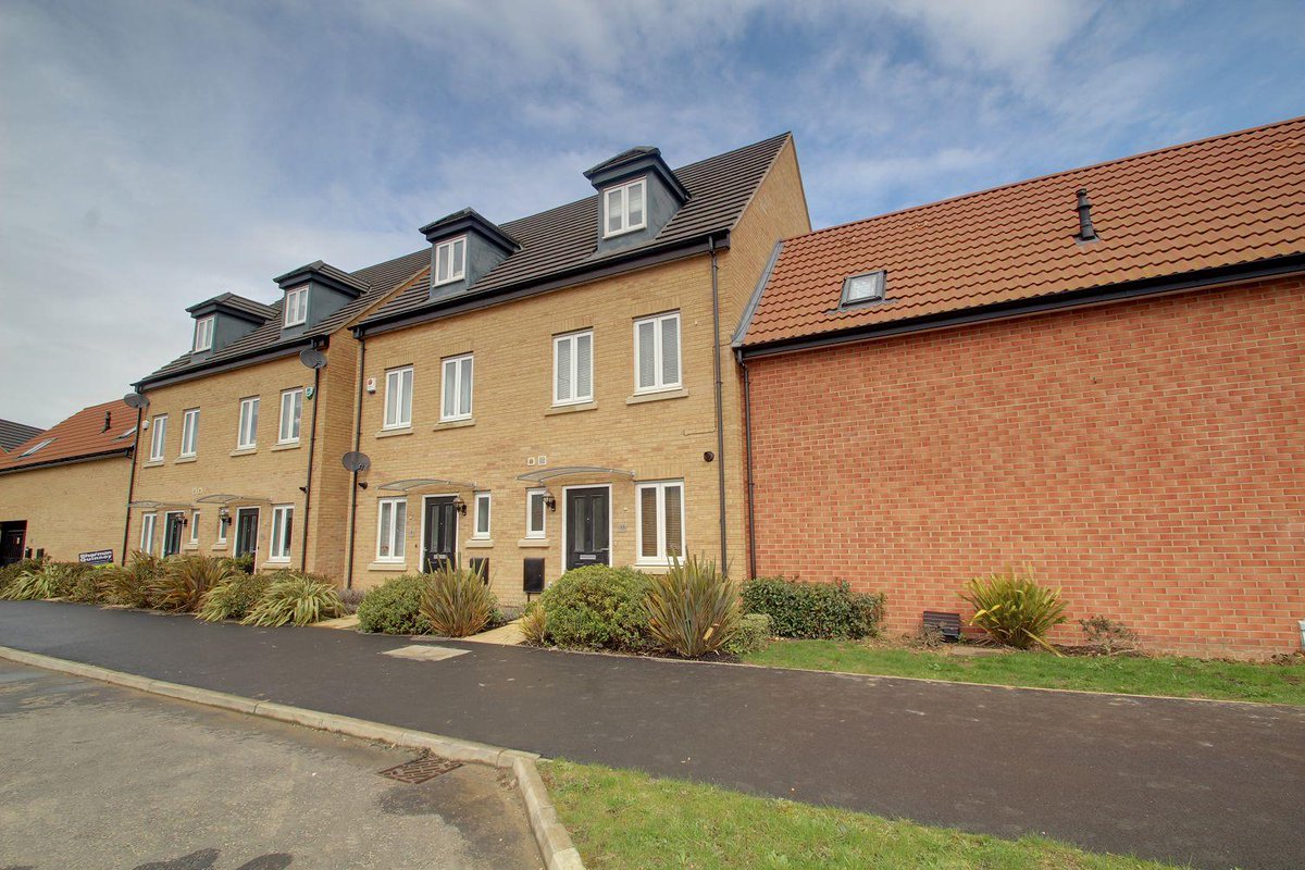 Modern 4 bedroom house with great local amenities. flinklp.haart.co.uk/ForSaleV5/?pro…