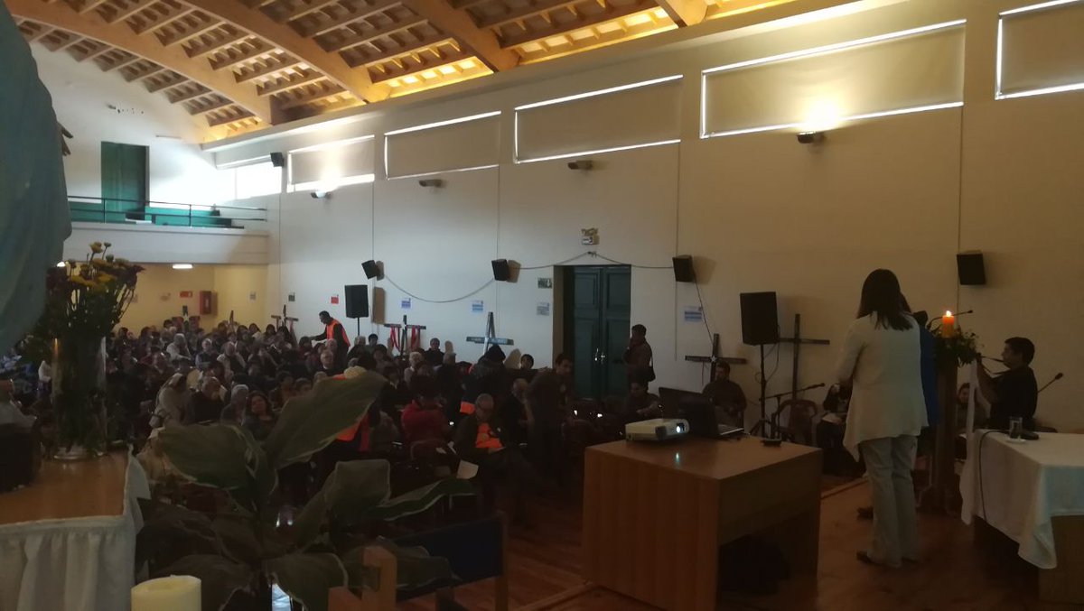 VicariadelMaipo's tweet photo. Comprometámonos con el #BuenTrato
 #AsambleaZonal #VicariadelMaipo #XSínodo #CongresoEucarístico
#Fco18 https://t.co/GSXq5aWBvf