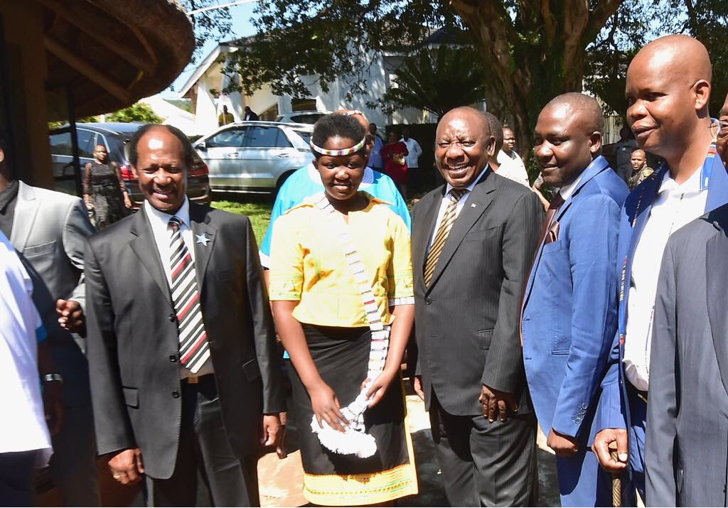 "President @CyrilRamaphos…" - @PresidencyZA, PresidencyZA ... "President @CyrilRamaphos…" - @PresidencyZA, PresidencyZA ... - 1024 x 715 jpeg 146kB