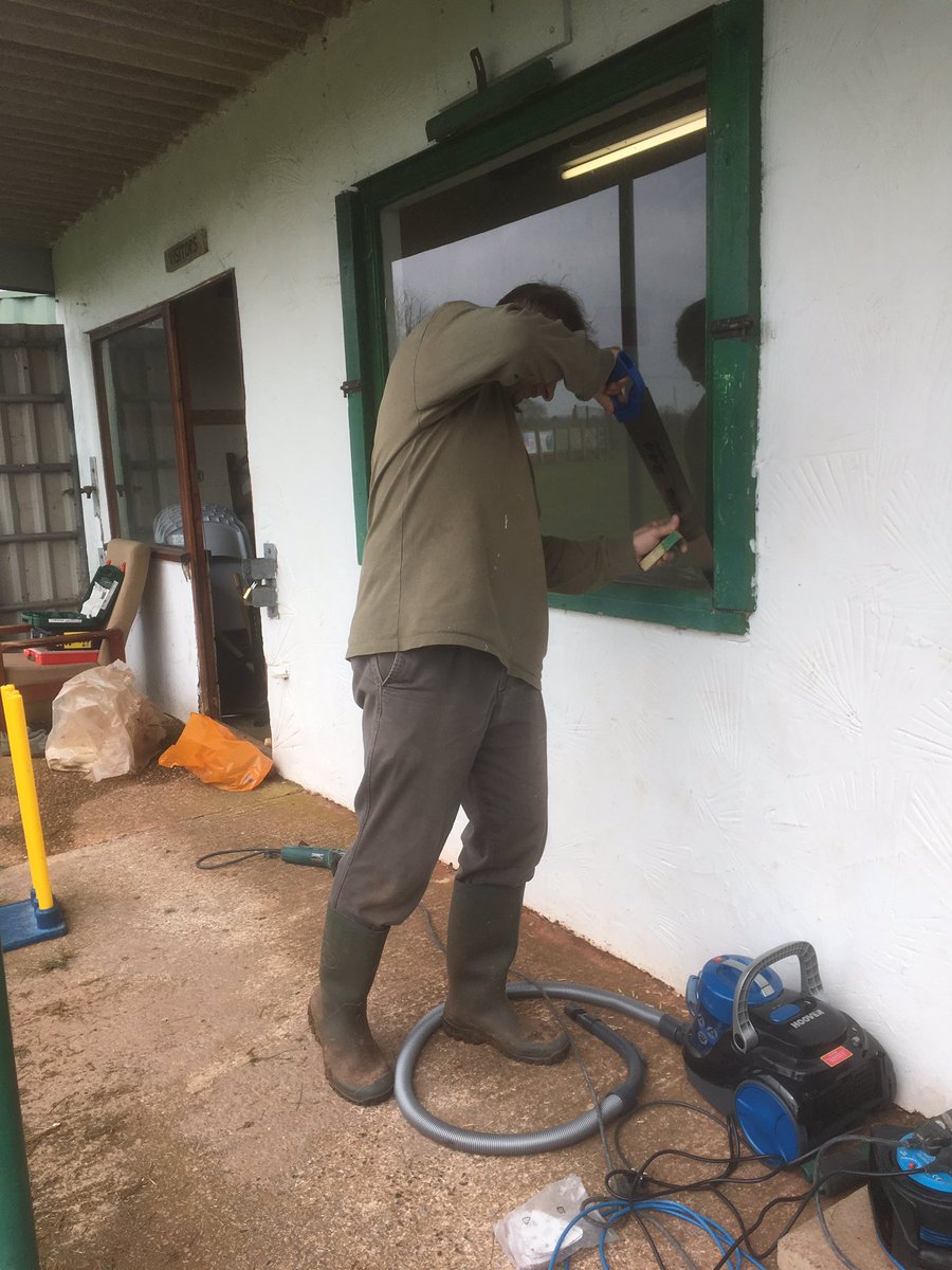 cjbarrington1's tweet photo. @natwest cricket force in full swing at @NorthNewtonCC #clublegends https://t.co/Vt8ZSuzay5