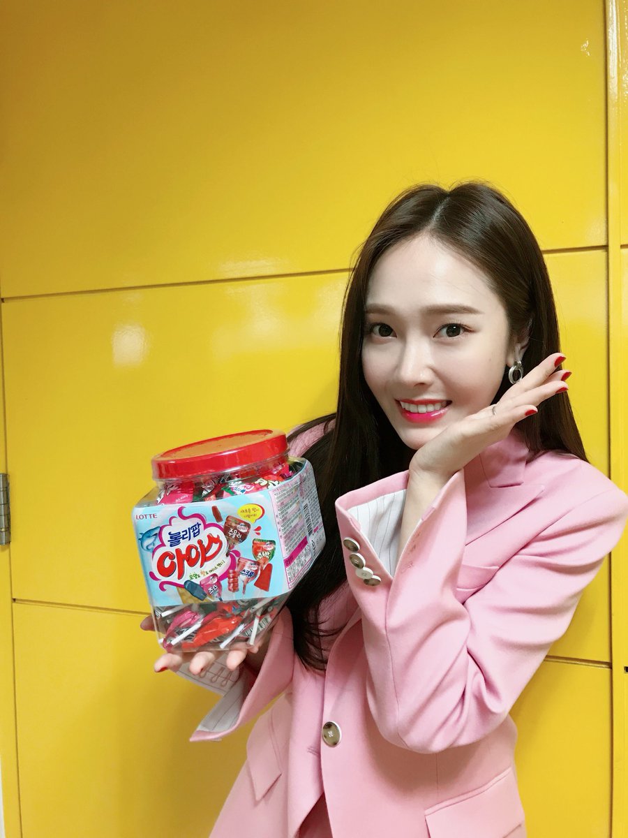 JessicaFanUnion's tweet image. 제시카가 준비한 선물 모두 잘 받으셨나요?