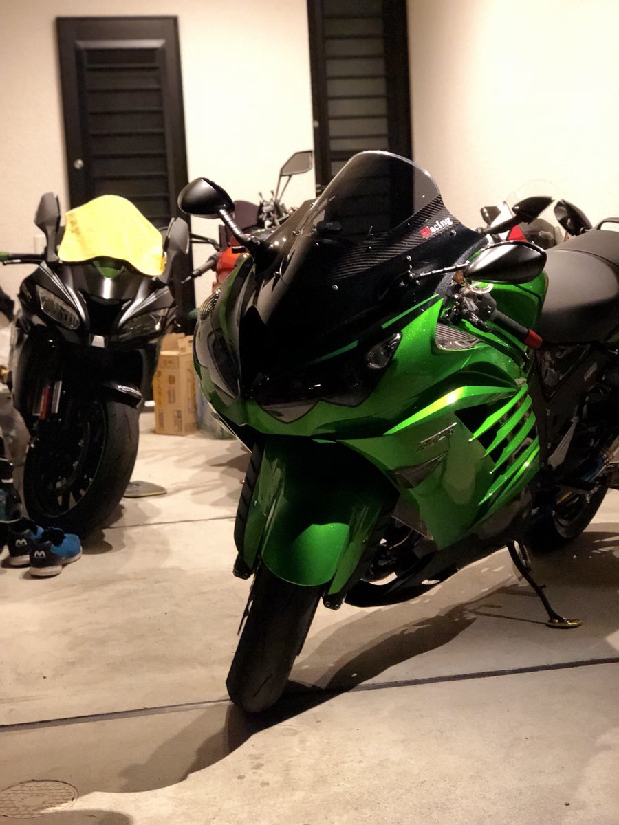 _128567_'s tweet photo. 納車だぜ〜😏
次の愛車はこれだ！
【ZZR1400 Performance Sport】
この姿は1ヶ月限定です❗️🤗 https://t.co/LmeX2gTLgt