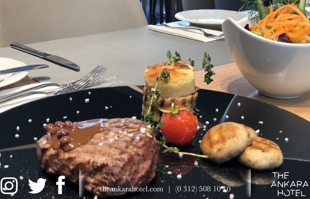 Patates kek eşliğinde dana bonfile, The Ankara Hotel’in sizlere özel sunumuyla hafta sonunuza lezzet katsın...