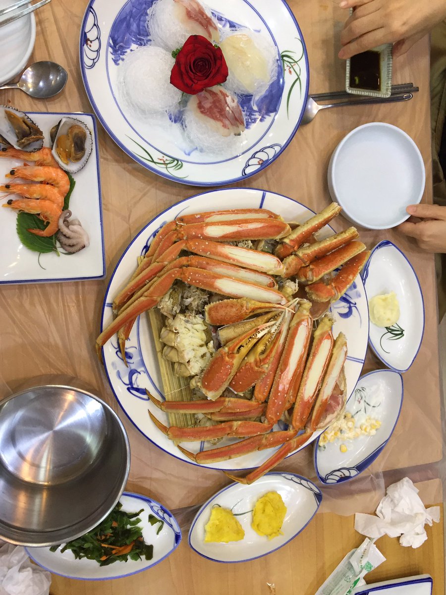 그 입 다물라 tweet media