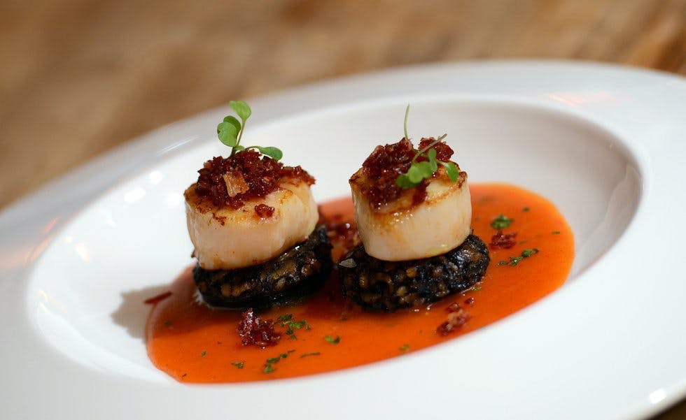 grabamenu's tweet photo. Any successful #restaurant opening should include our essential marketing and communications strategies and tactics. #apps #digitalmarketing #promoteyourrestaurant @Eater @bonappetit @foodandwine https://t.co/6KrYTv3eC2 https://t.co/h0nr6RjdsK
