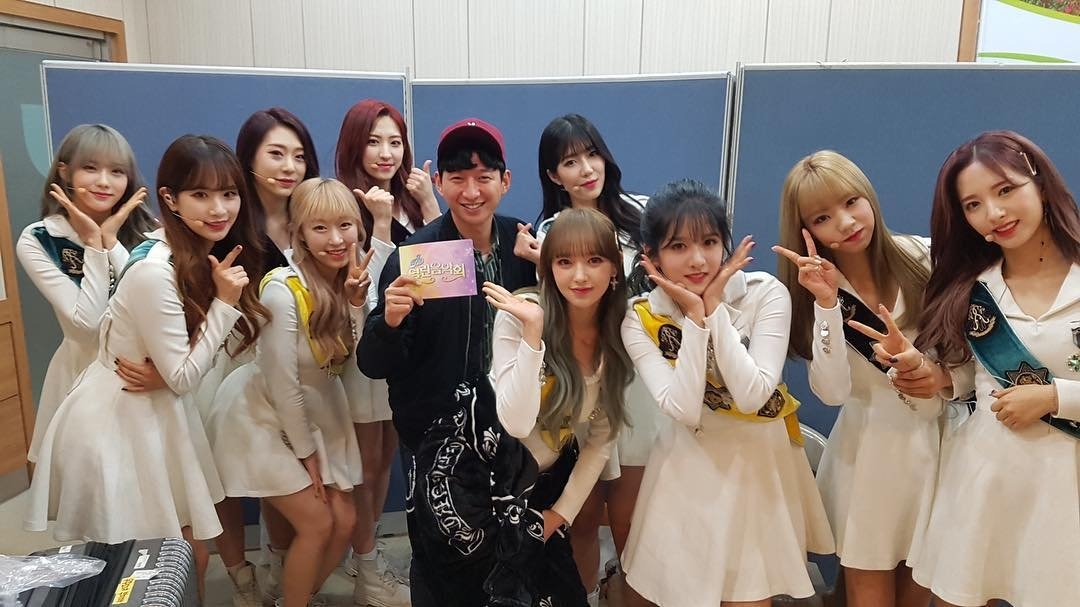 Bona_95819_HK's tweet photo. Repost IG: mc_ho_kangdong
・・・
#열린음악회 #우주소녀 #우정
#설아 #엑시 #보나 #성소 #은서 #다영 #연정 #선의 #미기 #다원 #수빈 #여름 #루다 #13명힘들다
#mcho #mc호 #광양 #광양불고기 #맛점 #맞저 https://t.co/jgqm8eGC5P