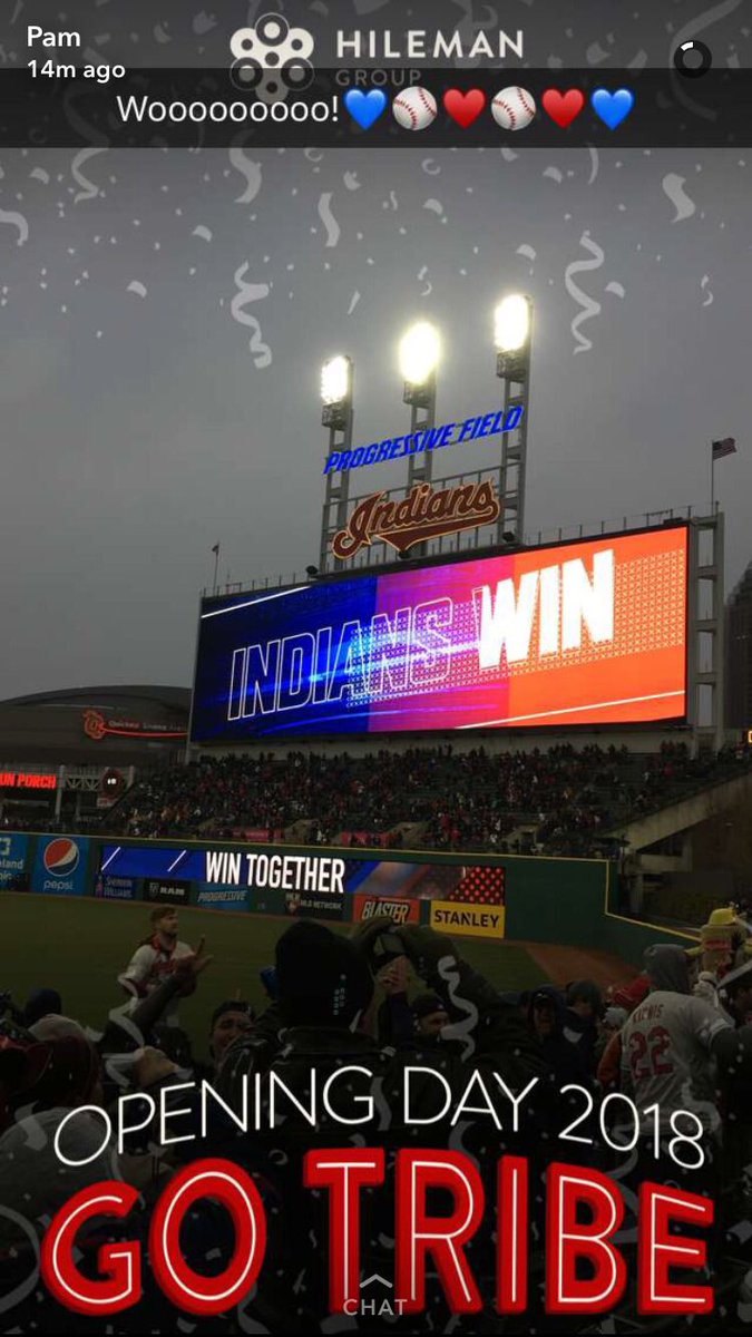 BetsyBorling's tweet photo. #Windians #RallyTogether #OpeningDayCLE #coldbutfun https://t.co/qmDc6zCWaj