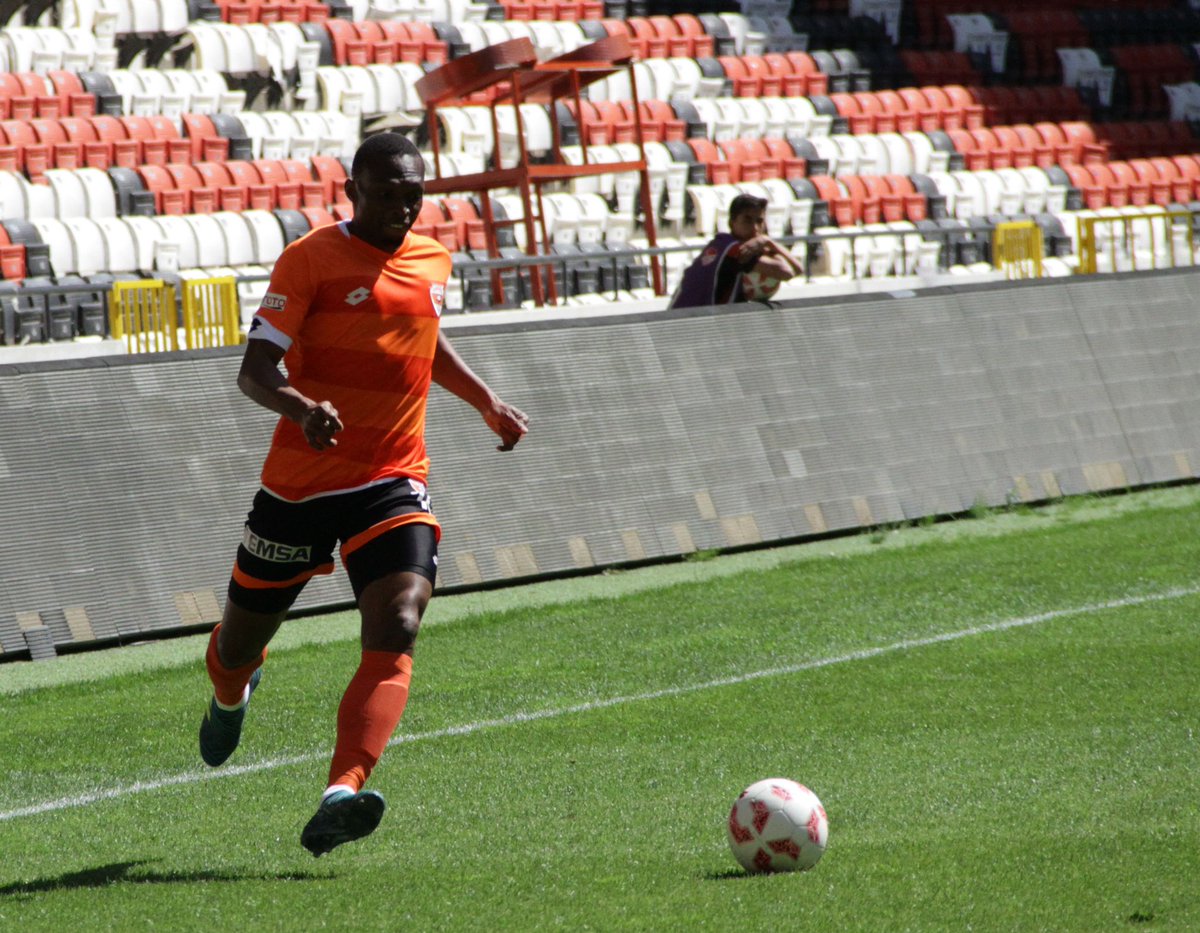 AdanasporResmi's tweet photo. 📸 | Maçtan kareler! #TebriklerÇocuklar #GSvAS #Adanaspor https://t.co/G0X2yRazf6