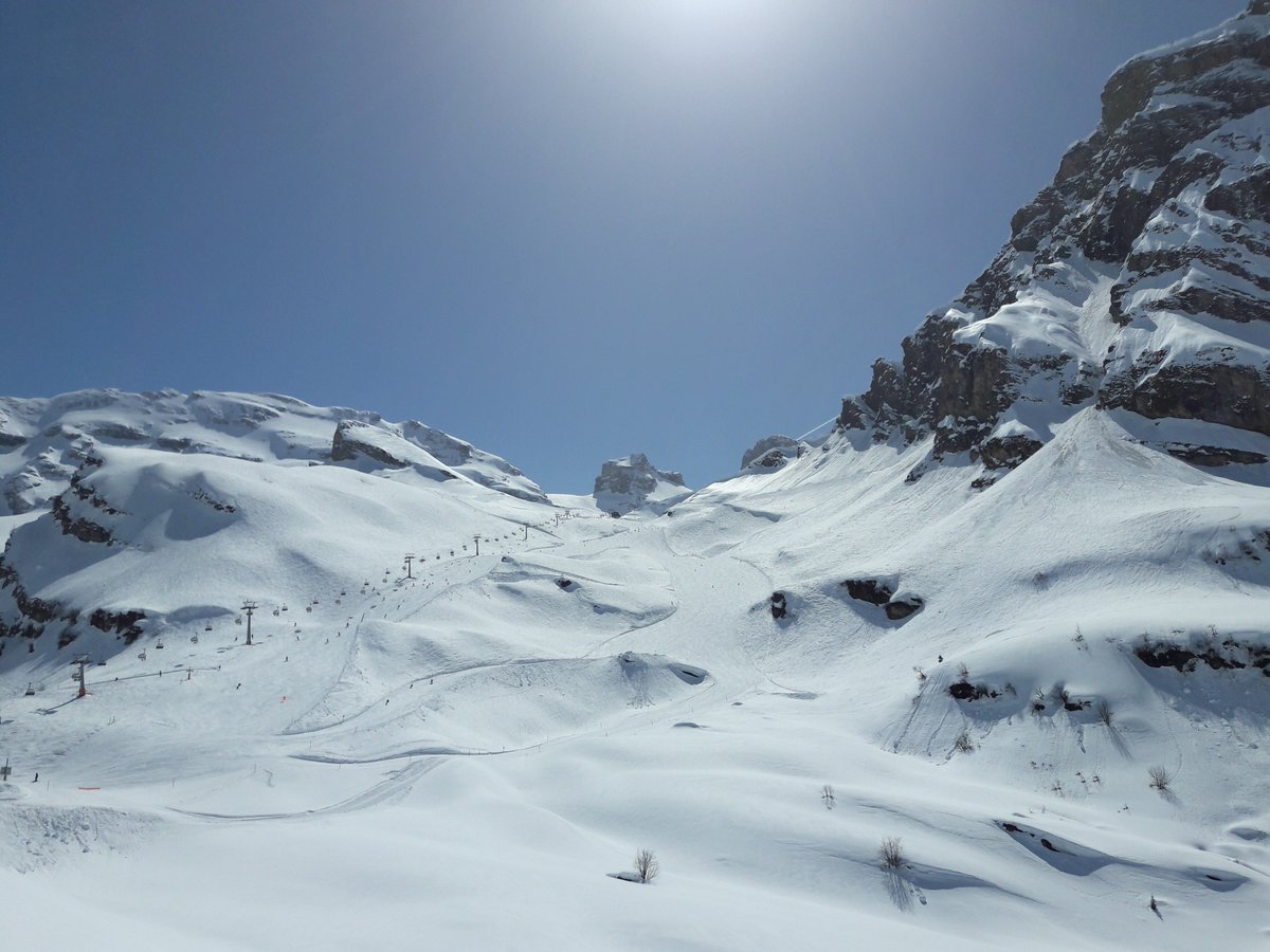 georggmuer's tweet photo. ❄#Traumtag 👍🚠🌞❄am @Jochpass @EngelbergTitlis #10vor10 @swisstopo @Switzerland @I_love_Lucerne #SVSE @bergwelten @1000Switzerland https://t.co/Nh3s1L5PXH