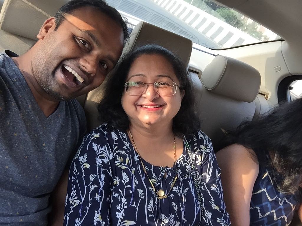 StarPlus's tweet photo. A sneak peek of our winners, our Stars for the day, enjoying their fancy ride to the stadium.
.
.
#STARPlusTicket2Cricket #Winners #Wankhede #Family #MUMvsCSK #TreatedLikeStars #FancyRide #HebleParivaar #StarsForTheDay https://t.co/RRHCy9IfnN
