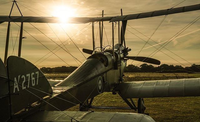 B.E.2e A2767 at sunrise. #warbird #warplane #ww1planes #ww1history #ww1aviation #sunrise_sunsets_aroundworld #stowmariesaerodrome #excellentaviation #avgeek #aviationphotography #aircraftphotos #aircraftphotography #aircraftrestoration #raf #militaryavia… ift.tt/2ErEdcZ