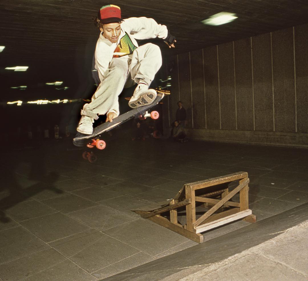 Long_Live_SB's tweet photo. THIS RIGHT HERE is what we are fundraising to restore. The little bank & flatground hasn't been skated for 14 years!
What magic will happen once the long lost space in this photo from #radmagazine is opened up again?:
πΈ : TLB #readanddestroy #radmagazine #curtismccann #southbank https://t.co/RRZ7glpR4D