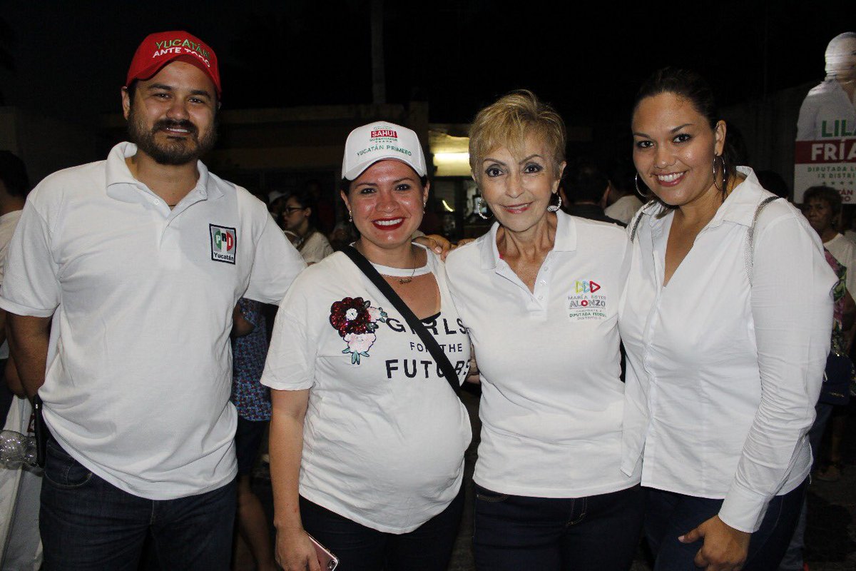 MTprogreso's tweet photo. El día de ayer caminamos junto a nuestros candidatos María del Carmen Ordaz Alcaldesa de Progreso Maria Ester Alonzo Diputada Distrito 2 Federal Lila Frias Diputada Distrito 9 Local Pri Yucatán Vamos a Ganar 👍PRI https://t.co/4bDcs8o2Hi