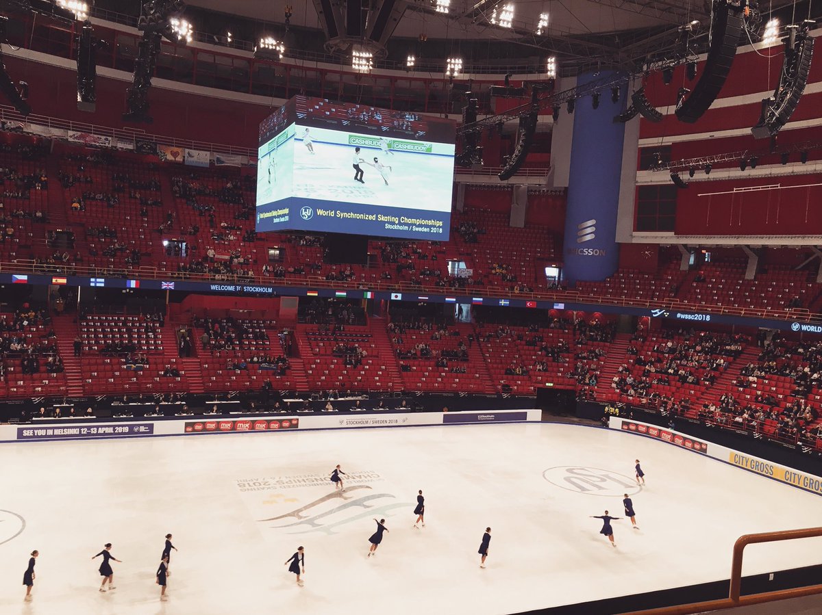 We are ready for the final day of World Championships in Stockholm! Use the link below to watch us perform our free skate live! ⛸ eurovisionsports.tv/isu/Synchroniz… #wssc2018 #teamviola #skatesweden