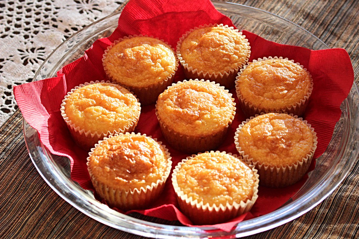 Bro_Baking's tweet photo. How much did the pirate pay for corn? A buccaneer.

These muffins are as corny as that one-liner, but they ain't no joke.

These moist, golden-brown treats are a great alongside chilli or some barbecued meat.

https://t.co/ouAyTKWpMT

#cornmuffins #cornyjokes #savourybaking https://t.co/UCUHI4t6OJ