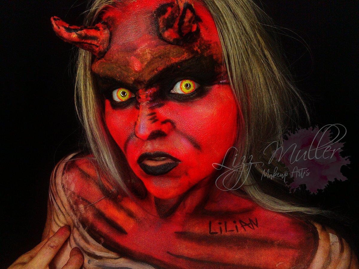 lizzmullerr's tweet photo. Hay un tiempo para dejar que sucedan las cosas,y un tiempo para hacer que las cosas sucedan!

Eres un amor si pasas a dejarme un ♥️ en mi video 😚
https://t.co/0o6pFRHHKV

#diablito #diablita #hell #herllgirl 
Utilize
Acuacolores,#bodyandface #kj  #nyxfaceawards https://t.co/mersWLYQqJ