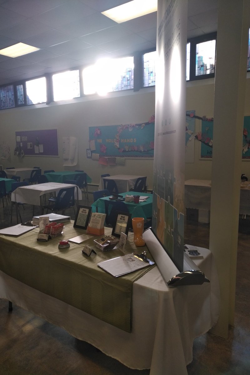 CdnCareplanners's tweet photo. It was an early morning to be here at St Joseph's Parish Spring Market in Guelph but the "heavenly" light shining on our table means we must we're doing the right thing. ;) :D
#Careplanner #WheresCCP
#Makinglightofthesituation https://t.co/WfbbSYwj1m