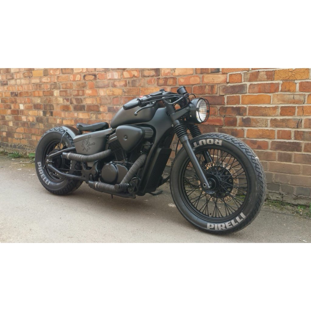 voodoo_cc's tweet photo. latest Voodoo build @voodoo_cc #hondabobberproject #custombike #bobberlife #custombobber #klassikkustoms #sportsteraddicts #bikelife #bikestagram #custombuilt #mcn #ukbikers #ukbikebuilders #bikeporn #brattracker #caferacer #kustomkulture #hondacaferacers #bikeshedmc #bobberporn https://t.co/O7f4KypbR5