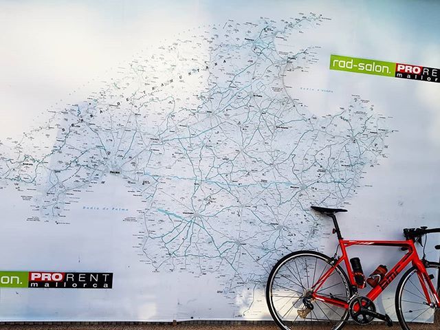 nabicor's tweet photo. Cycling the island. 
Lots of secondary roads paved with good asfalt for the thousands of bikers to enjoy the island. 
#travel #discover #mallorca #road #bike #cycling #guiding #tours #bespoke #activities #sport #fitness #spring https://t.co/zfRnnPUnPd https://t.co/fb5hAbA4QG