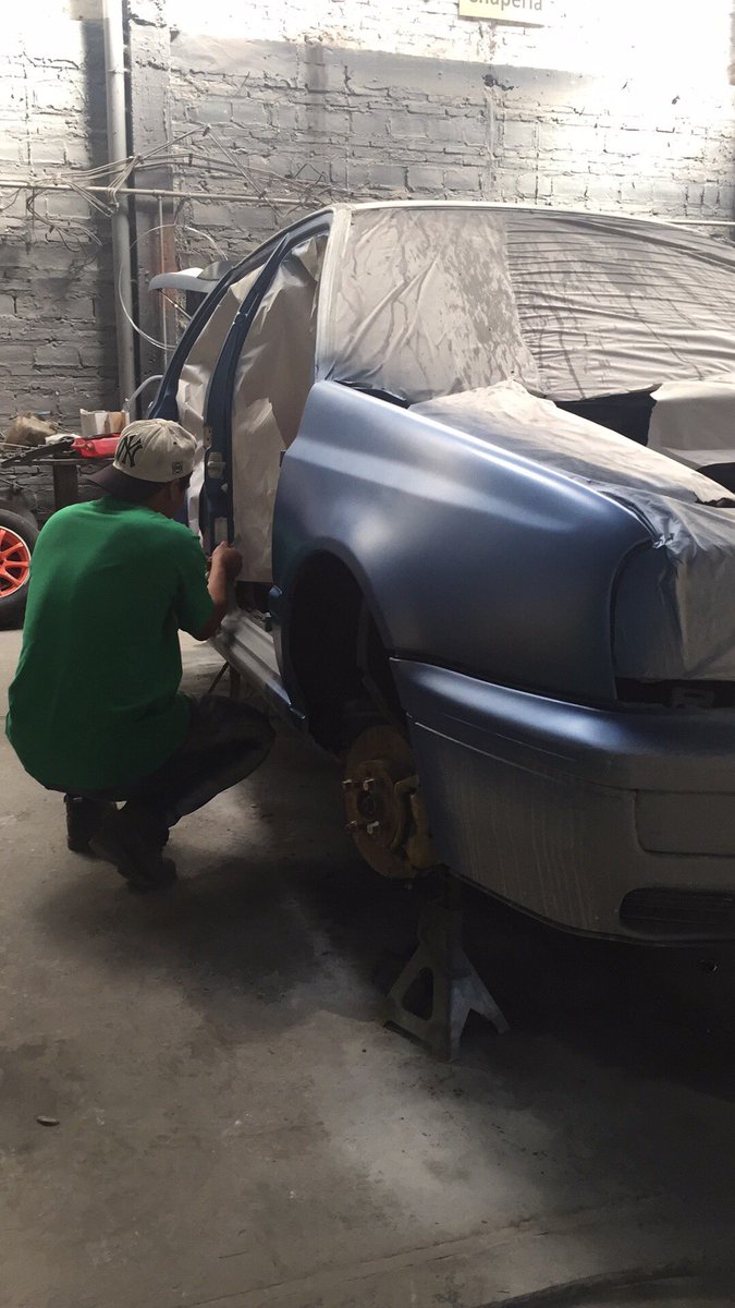 SCchaperia's tweet photo. Alistándose para la pintura el golf. Presupuestos al 0972678145 https://t.co/0KZyyyWaPp