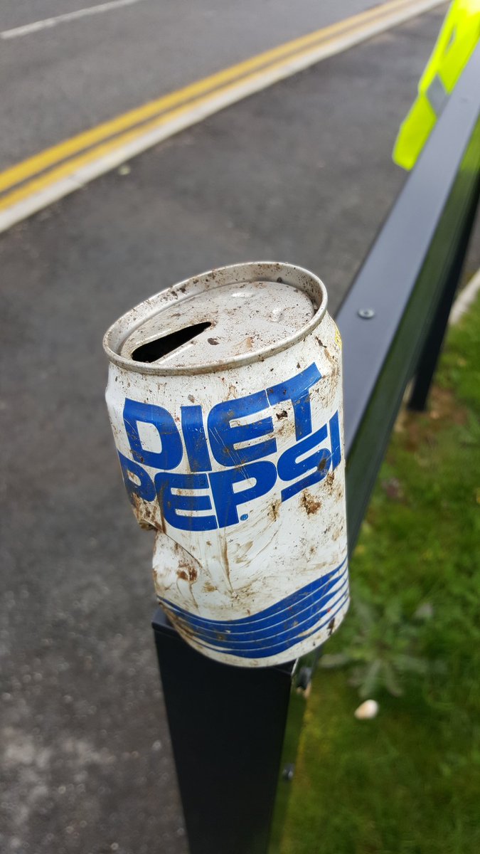 Penn An Dre taking part in #citycleanupweek.
Ah...the old style ringpull, I'm guessing from the late 80s?
#Take3ForTheSea #2minutelitterpick #litterati
<a href="/pepsi/">Pepsi</a>