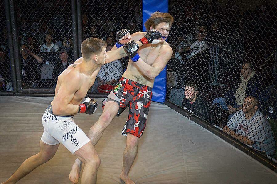BoxingCounty's tweet photo. Tonight T-county’s 2 best up and coming fighters battle it out in Akron 
2017 Golden gloves champ Ben cottrell and knockout artist Ben Meese https://t.co/W1YviSlSwM