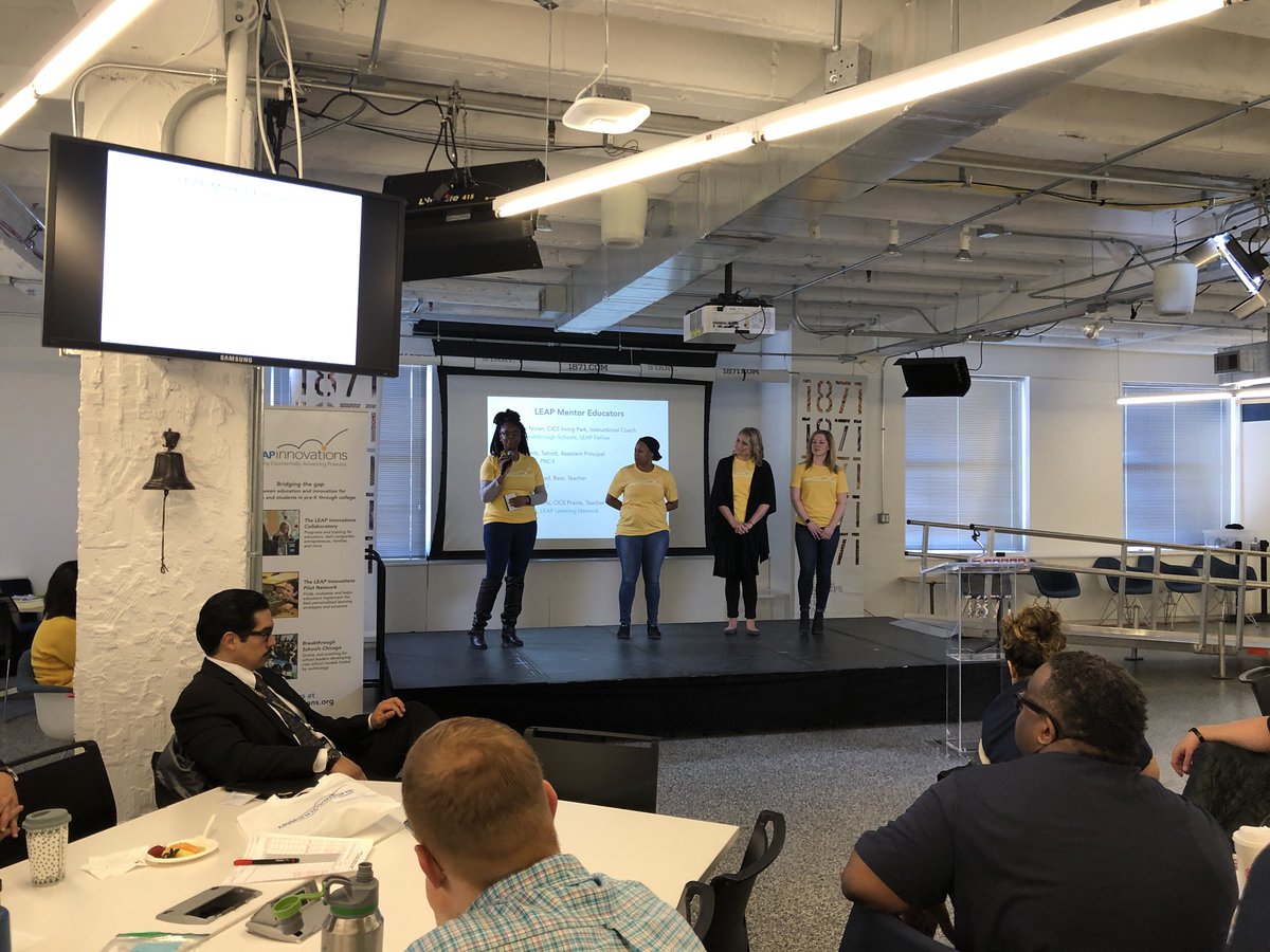 leapinchicago's tweet photo. Here’s to our LEAP Mentors for all they’ve done to elevate Chicago students! #LEAPMatchDay https://t.co/x63CXJjrQU
