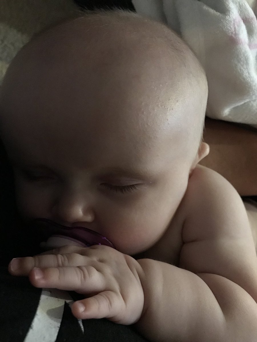 Meizmacdaddy's tweet photo. She was trying to hang in there with her daddy but #wwehalloffame2018 ran a little long❤️ #wwediva #wrestlemania #mydiva https://t.co/qIfWFcqYZl