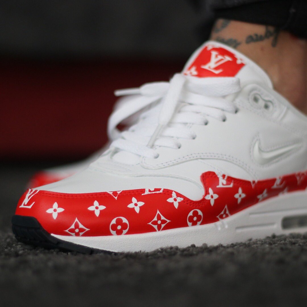 sneakerplace_jp's tweet photo. Supreme × Louis Vuitton × Air Max 1
via:joshjo https://t.co/DwyrTsOouH