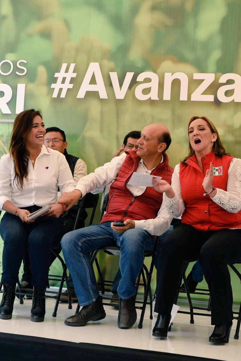 xitlalicceja's tweet photo. Gracias por todo el apoyo 🙏🏻 @ruizmassieu @PalomaGuillen @JuanCLastiri  @osoriochong @EnriqueOchoaR https://t.co/ZRP5p54RMm