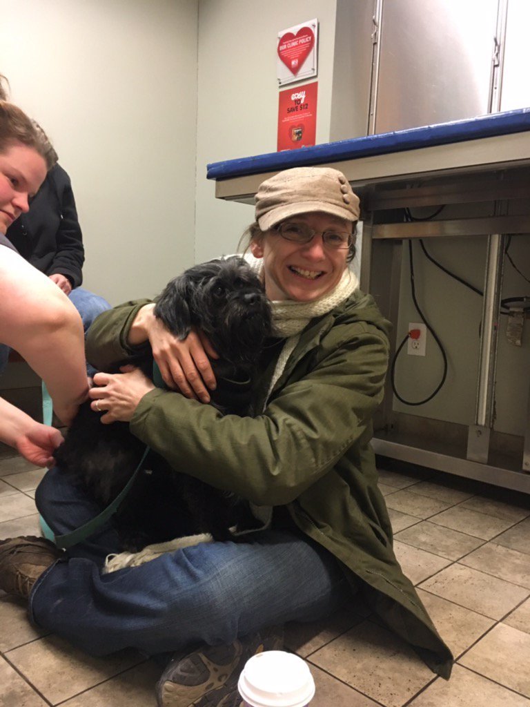 chelsbresnahan's tweet photo. ๐พPLEASE SHARE๐พ
#ANGUS HAS BEEN FOUND! Thanks to Jeremy's Friends & #HoundHunters of NEPA they were able to trap Angus this morning. He Angus is OK and is on his way to Hershey now to be reunited with Jeremy!
Details: https://t.co/O9nAwIydYg https://t.co/KNQtYBRtWI