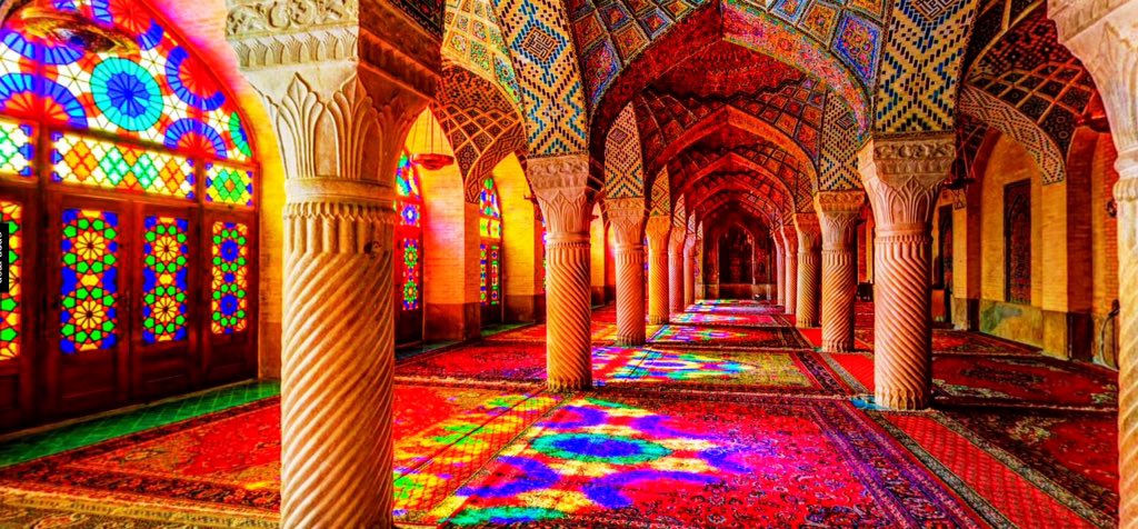 sanshui596's tweet photo. Nasir al-Mulk Mosque, Shiraz, Iran. #mosque #nasiralmulk #shiraz #Iran #kalaedoscope #colour #stainedglasswindows #stainedglass #prayer #technicolour #arches #sunlight #pillars #jewelled #jewels #light #reflection #pattterns #reflections #carving https://t.co/uKn7o8YQvI