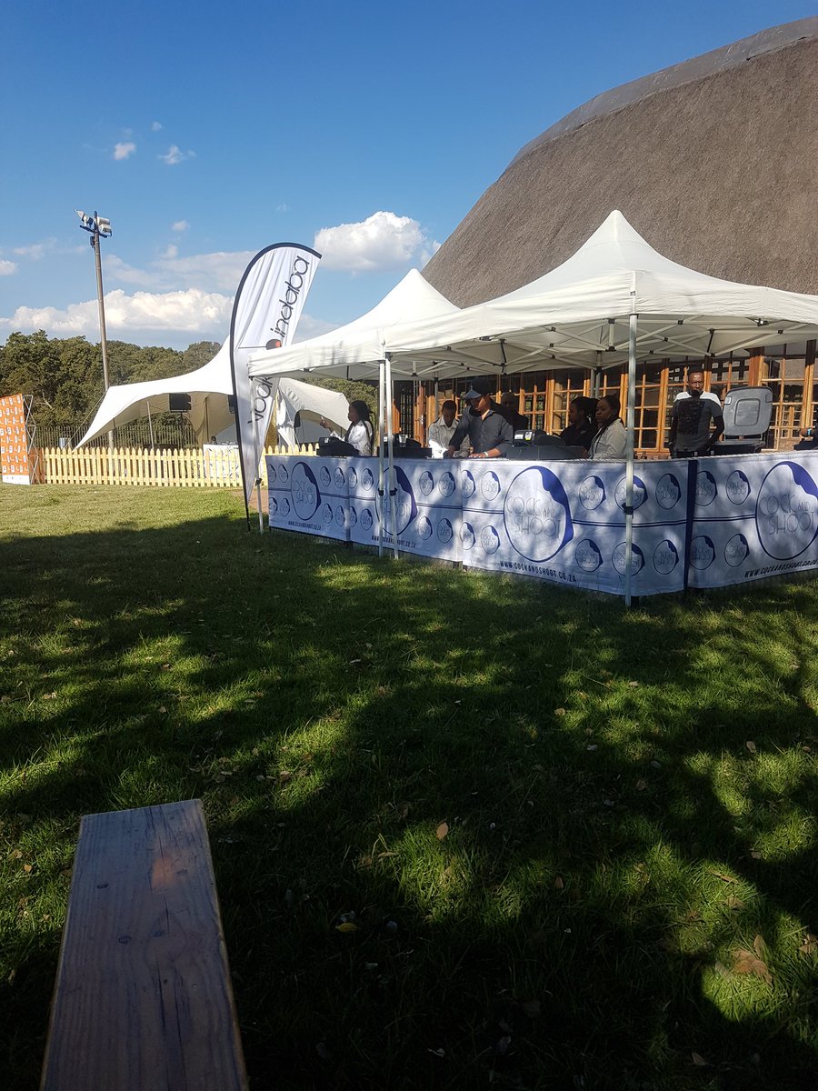 KeaNcube's tweet photo. This is what I'm up to today with my big brother. #VodkaIndaba by @the80somethings.
Come through and have a good time
#Vodka #WeekendVibes #Saturday #SaturdayVibes https://t.co/Awsw9zUMYj