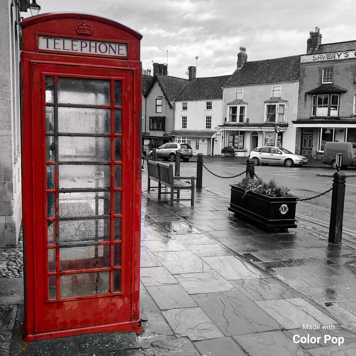 ATThornbury's tweet photo. “Hello sun, this is #Thornbury calling, we’d really like to see you back here again soon...please??”
#sunappreciation https://t.co/IKv8ozhzee