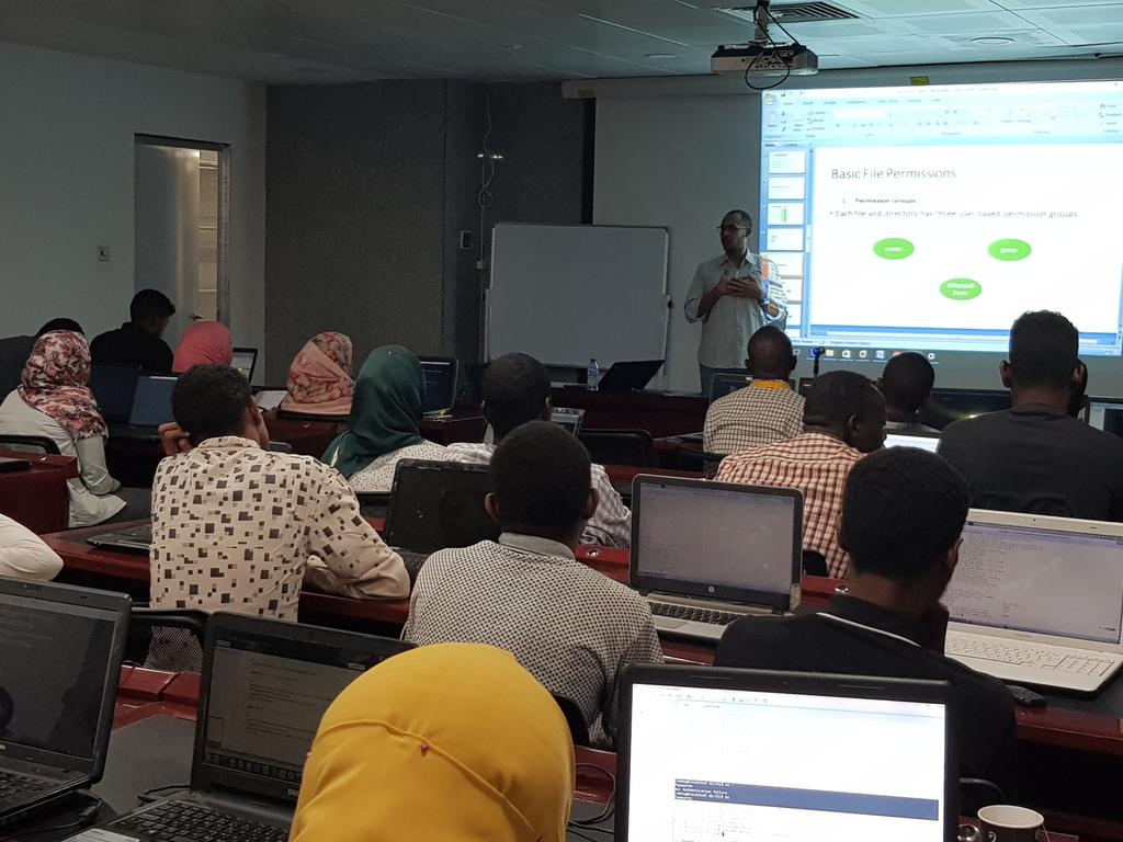 SudanNOG's tweet image. Eng. Saad Awad teaching File System and Users,Group Management in #Unix_Boot_Camp 
#SDNOG #SdNOG_Workshops