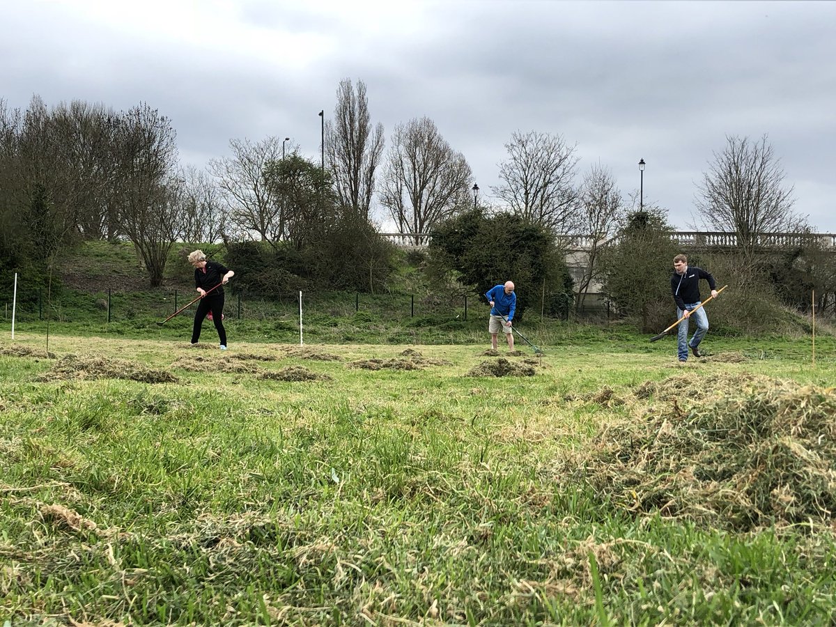 Field preparation underway. Our Start/Finish area will look very smart omce these green fingered helpers are done 😊
#onemoreday
#raceday