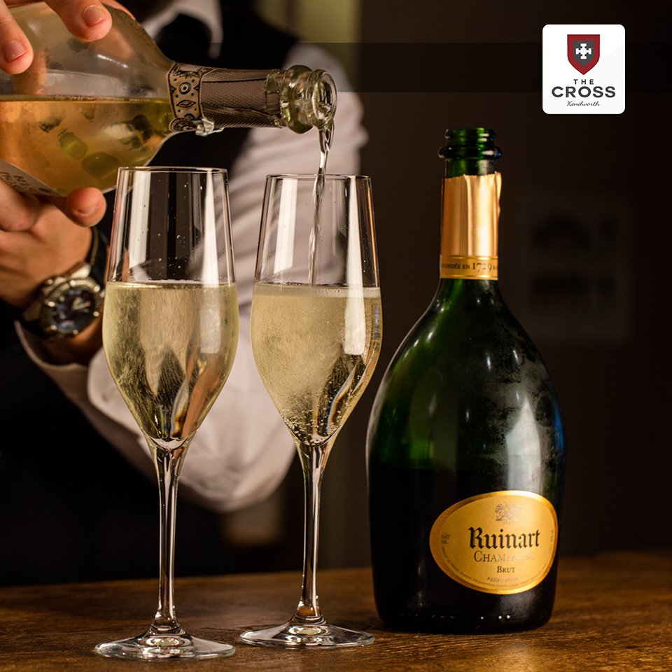 Come and spend your evening here at The Cross with a great selection of drinks!😉🍾🍷🍻🥂🥃
#Michelinstar #Kenilworth #Warwickshire #Restaurant #FineDiningRestaurant #TheCrossKenilworth #Sommelier #Beer #Drinks #Champagne #Wine #AwardWinningChefs #TheMichelinGuide