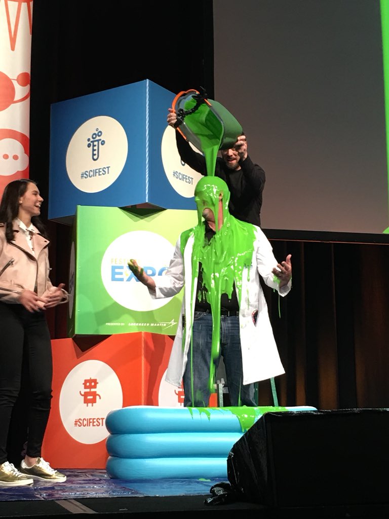 ISS_CASIS's tweet image. Slimed at #SciFest! @_alexhook delivers a hilarious SURPRISE and slimes our Director of Education on-stage at #SciFest!