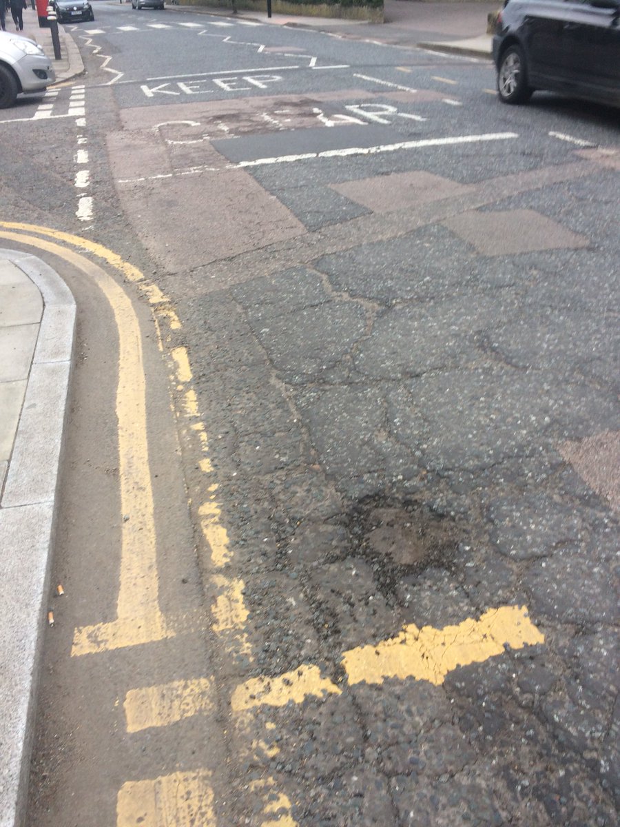 Londonn17Justin's tweet photo. #PagesHill and #PagesLane #FortisGreen #N10 have Botox requests.... @haringeycouncil #LibDemAction @Muswellife @theMHFGA @SakinaChenot @viv_ross #MuswellHill #Potholes #Haringey https://t.co/8D5SlGM5kc