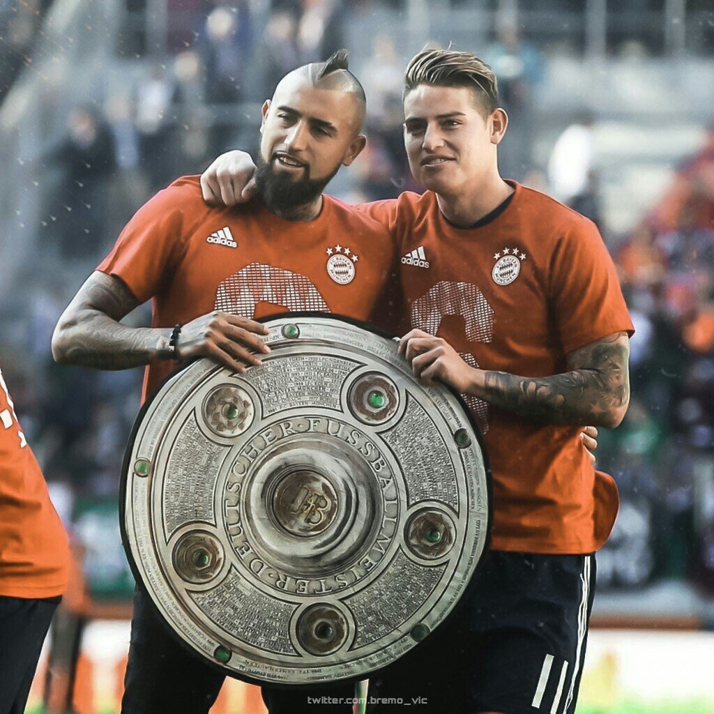 bremo_vic's tweet photo. @FCBayernES 🏆🏅
....
تصميم لأبطال الدوري الألماني اليوم 💛
....
تابعني على الأنستا ⬇
https://t.co/vZhmTb5lD2 ☇ https://t.co/BBzCFhQtRP