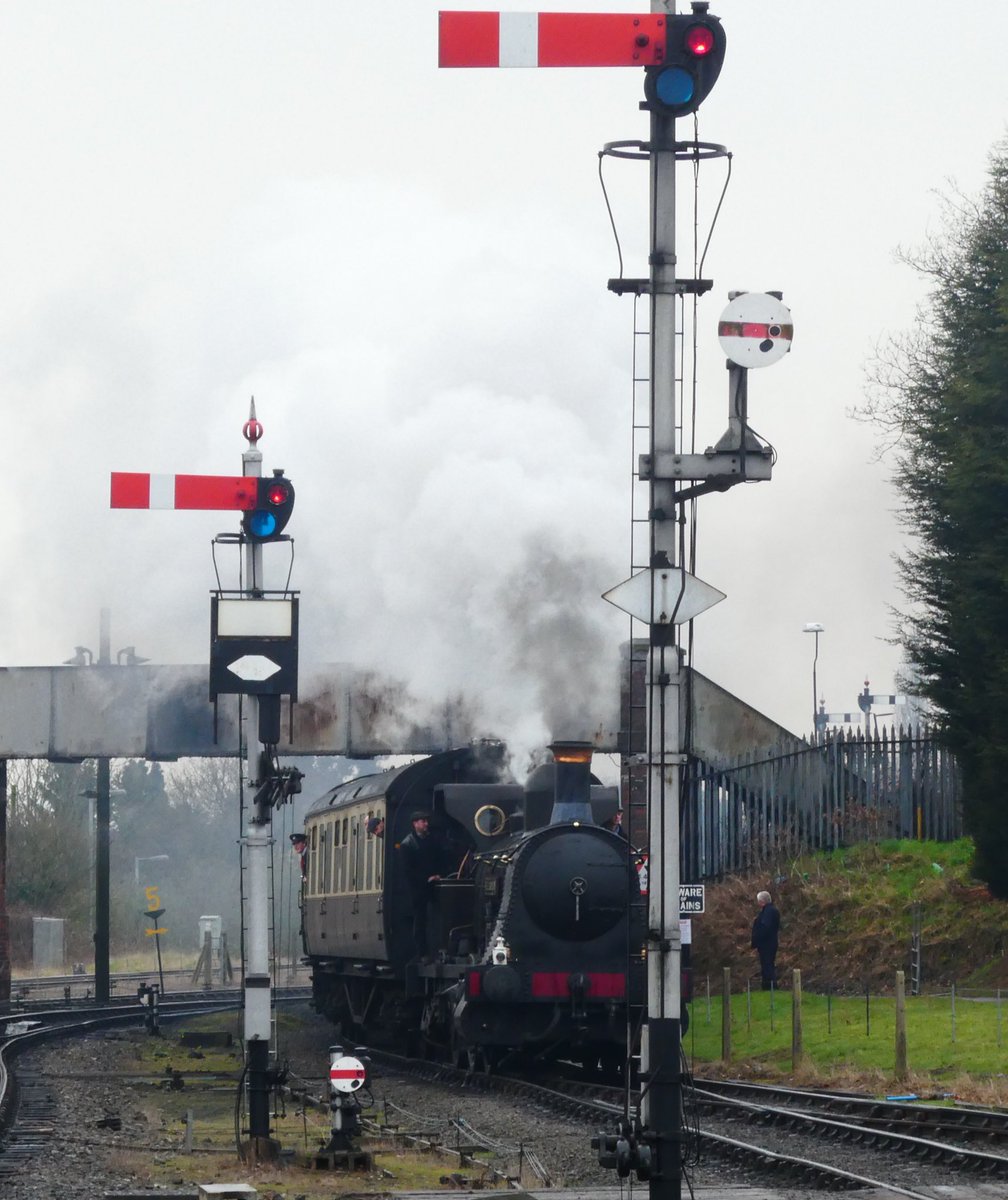 Dave Oldridge (@davedoengg) on Twitter photo Fascinated by Bellerophon <a href="/svrofficialsite/">Severn Valley Railway</a> today....144 years old and still going strong! Fascinated by Bellerophon <a href="/svrofficialsite/">Severn Valley Railway</a> today....144 years old and still going strong!
