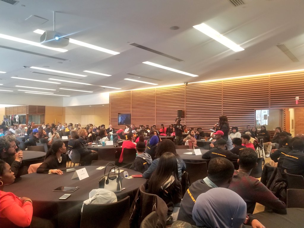 IntegrationTV's tweet photo. HAPPENING NOW: 
@JustThink1stTO 
#Toronto event with black youth from diverse communities sharing ideas on violence reduction solutions. #JustThink1st  #BYAP https://t.co/R8ZtXzh6RW