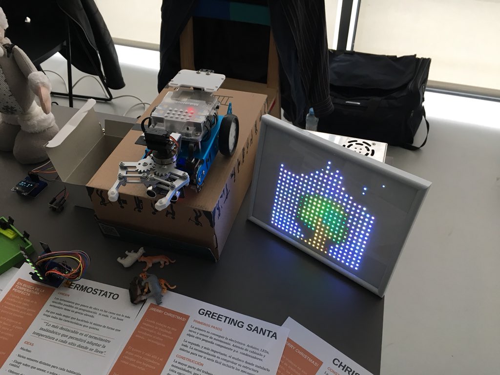jrgsanta's tweet image. Inmersión en la cultura maker #arduinodayzgz #ArduinoDay2018 #makerspace