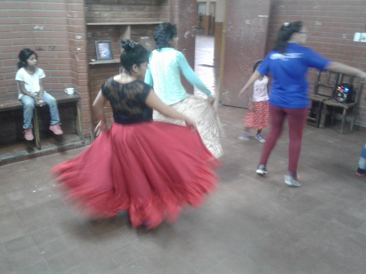 Niños felices en E.A.4303 Oran <a href="/Galle81Juan/">Juan Carlos</a> <a href="/macabarrios21/">Macarena</a> <a href="/aniberruezo/">analia berruezo</a> <a href="/vanesa_aramayo/">Vanesa Aramayo</a> <a href="/fguillesaavedra/">GUILLERMO SAAVEDRA</a> <a href="/patriciapinasco/">Patricia Pinasco</a>