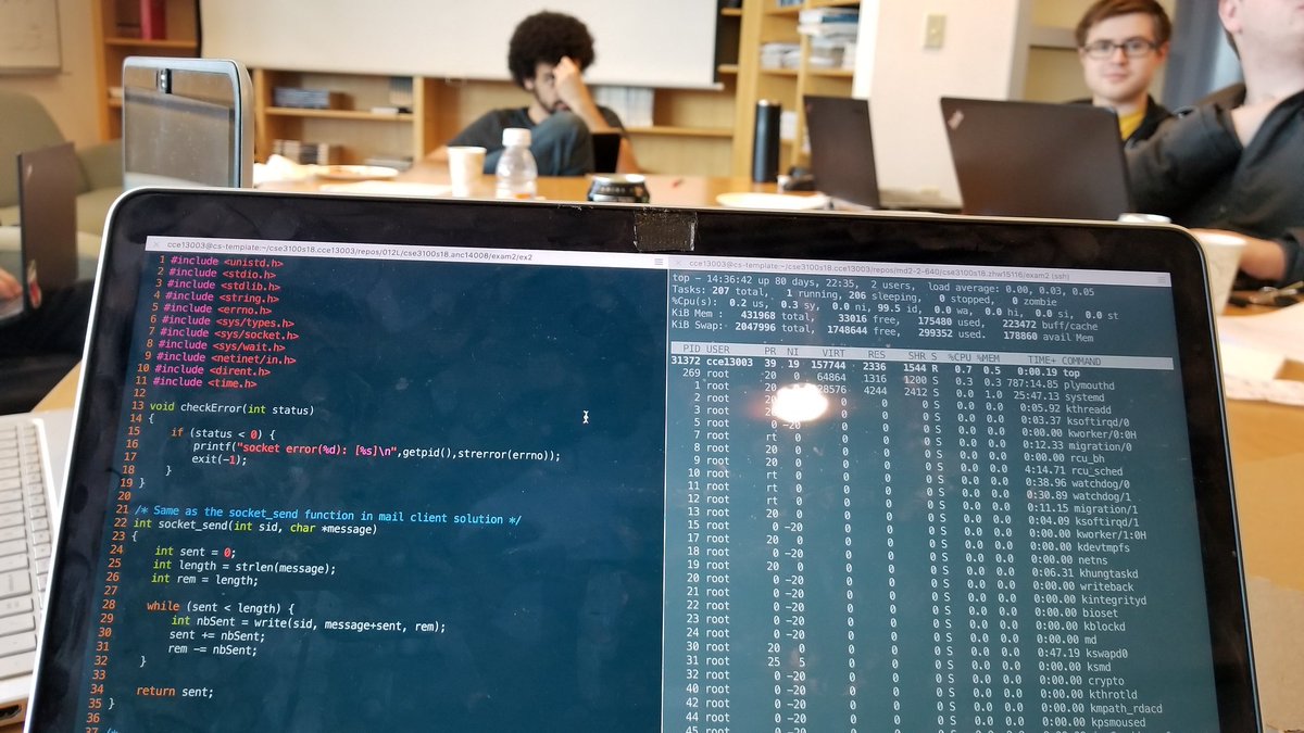 aruniverse's tweet photo. #hackuconn2018 #hackuconn https://t.co/CHSfpCA812