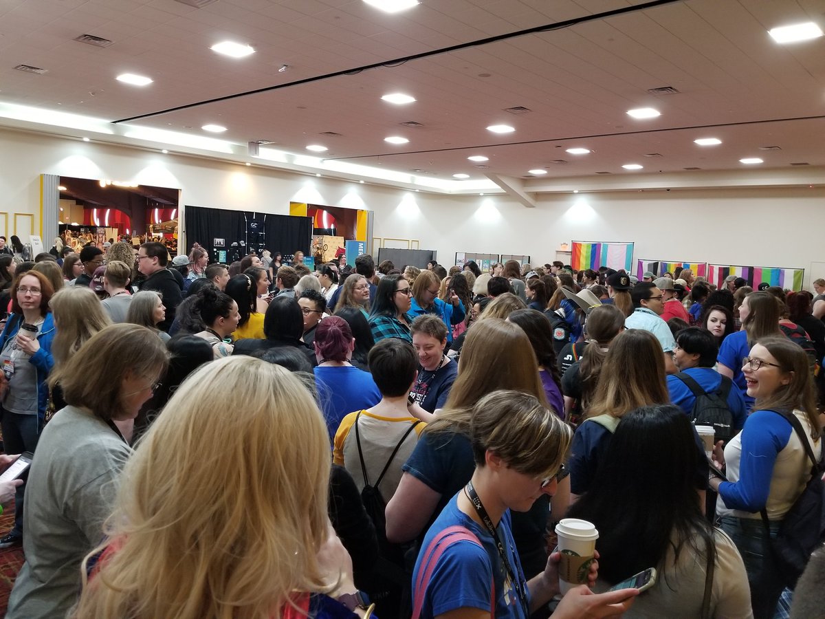 BonusBlanket's tweet photo. Just a few #wayhaught fans here at #ClexaCon2018!!!

#WynonnaEarp https://t.co/kVASttsUuN