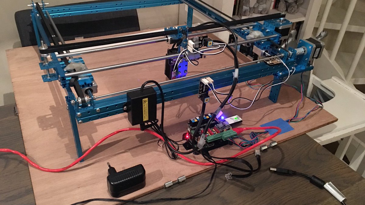 RaspberryPiNL's tweet photo. Rebuild the laser engraver.
Now waiting for the new 5W laser...
#grbl works like a charm! https://t.co/NYWEz8fKtJ