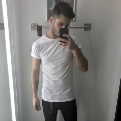 nineveps's tweet photo. #NewProfilePic https://t.co/hhMSi9Iw1d